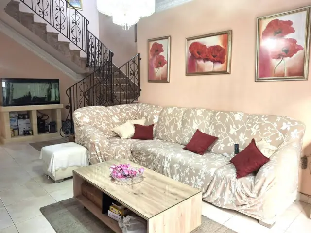 4-Bedroom Maisonette