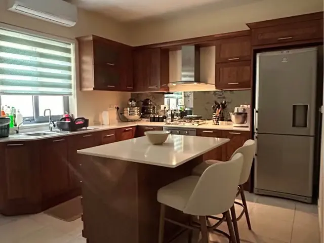 3-Bedroom Apartment