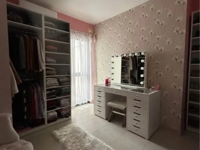 3-Bedroom Apartment