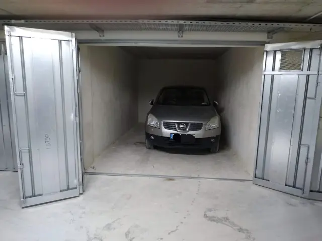 1-Car Garage