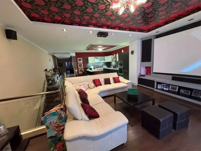 3-Bedroom Maisonette