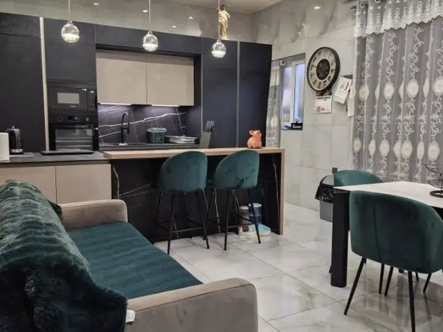 3-Bedroom Maisonette