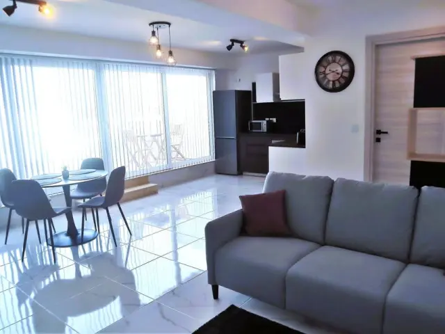 Block of 5 Apartments