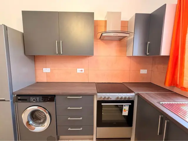 3-Bedroom Apartment