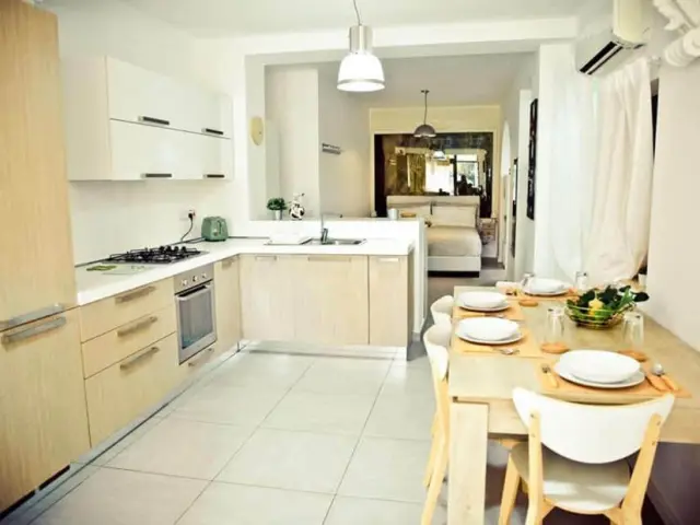 Studio Apartment