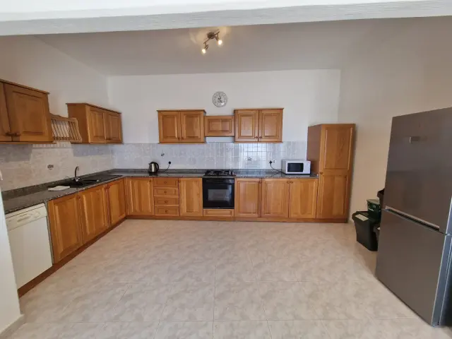 3-Bedroom Apartment