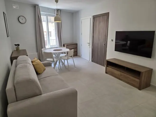 1-Bedroom Apartment