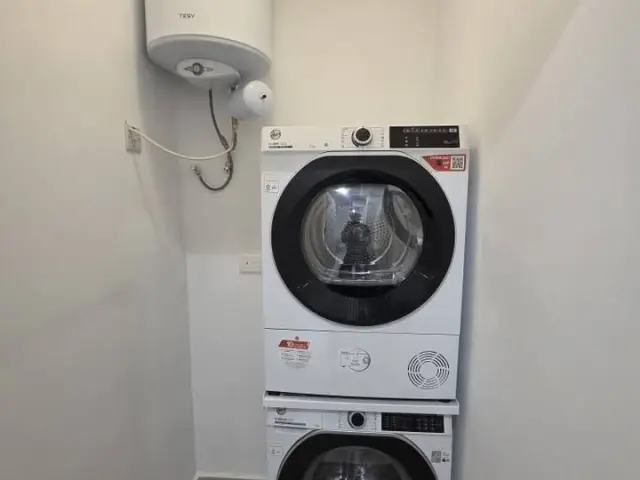 1-Bedroom Apartment