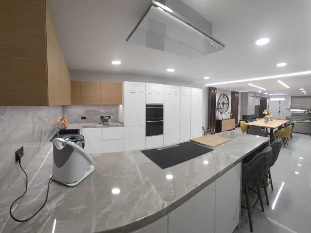 3-Bedroom Maisonette
