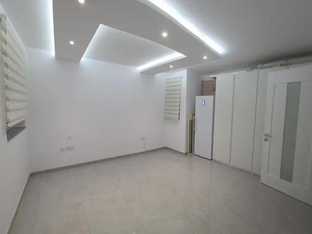 3-Bedroom Maisonette