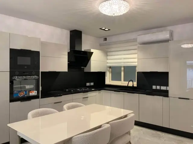 3-Bedroom Apartment