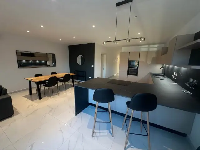 3-Bedroom Apartment