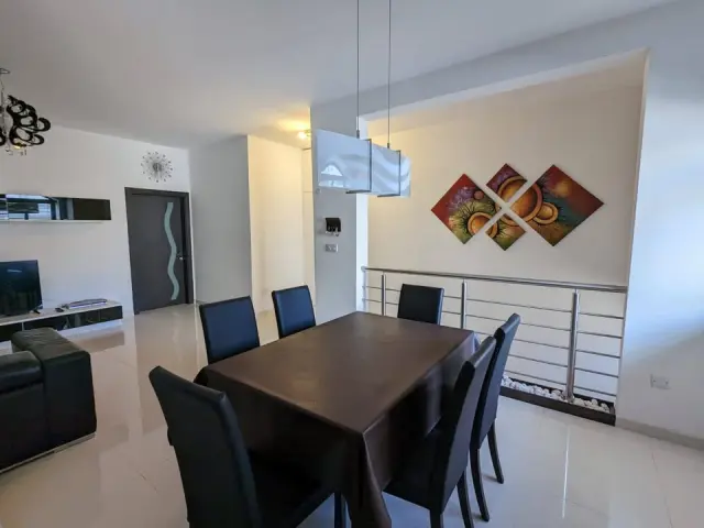 3-Bedroom Maisonette