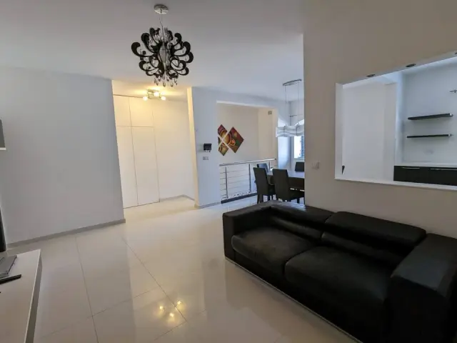 3-Bedroom Maisonette