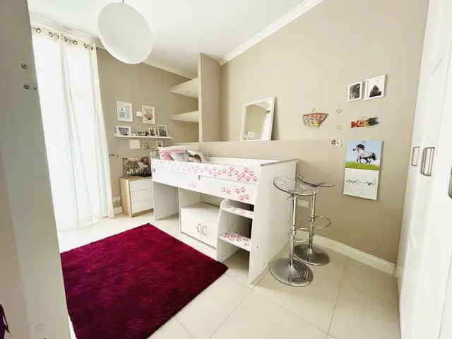 3-Bedroom Apartment