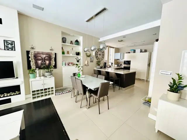 3-Bedroom Apartment