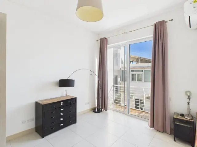 3-Bedroom Apartment