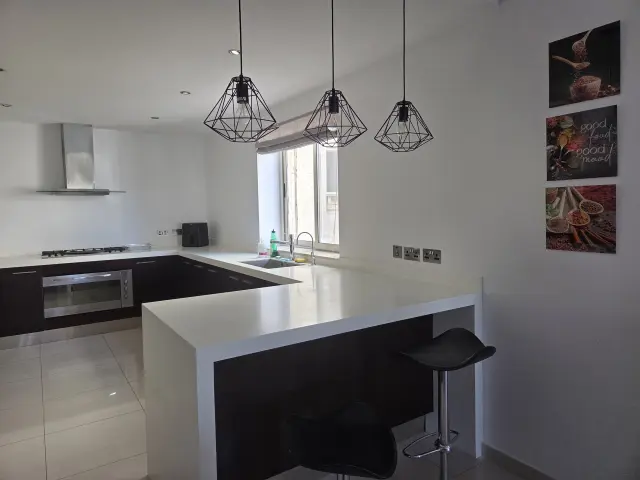3-Bedroom Maisonette