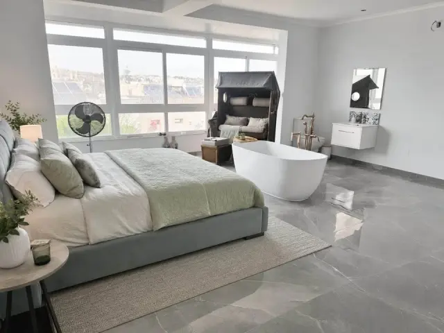3-Bedroom Apartment