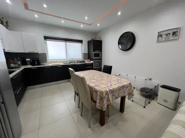 3-Bedroom Apartment