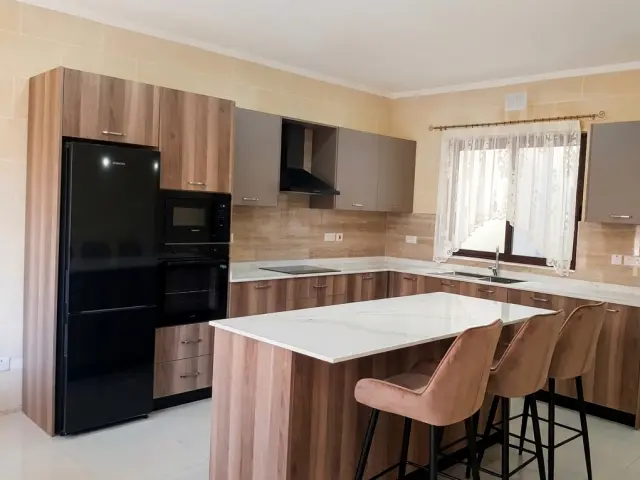 3-Bedroom Apartment