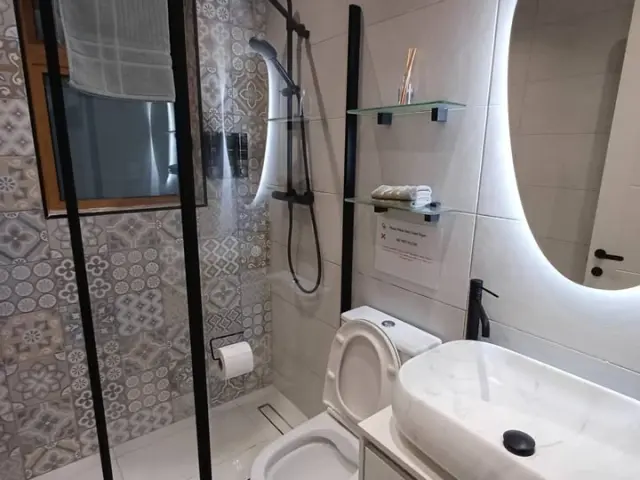 1-Bedroom Maisonette