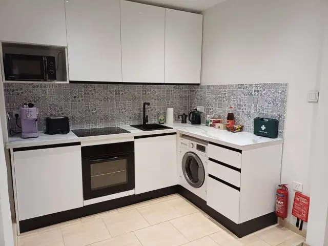 1-Bedroom Maisonette