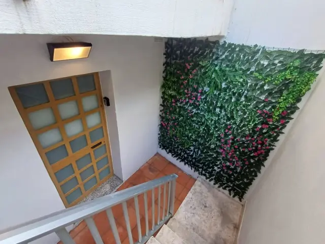 1-Bedroom Maisonette