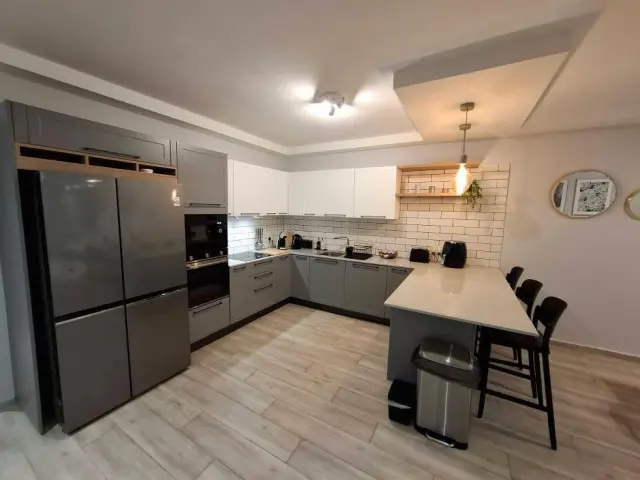 3-Bedroom Apartment