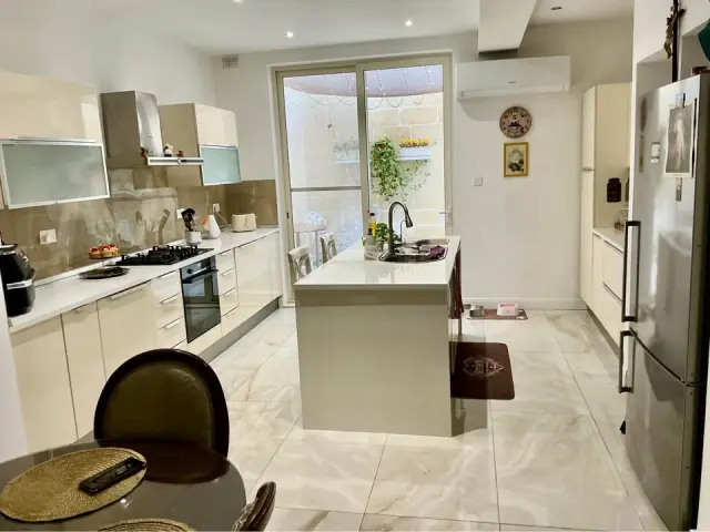 4-Bedroom Townhouse