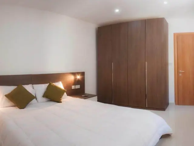 1-Bedroom Apartment