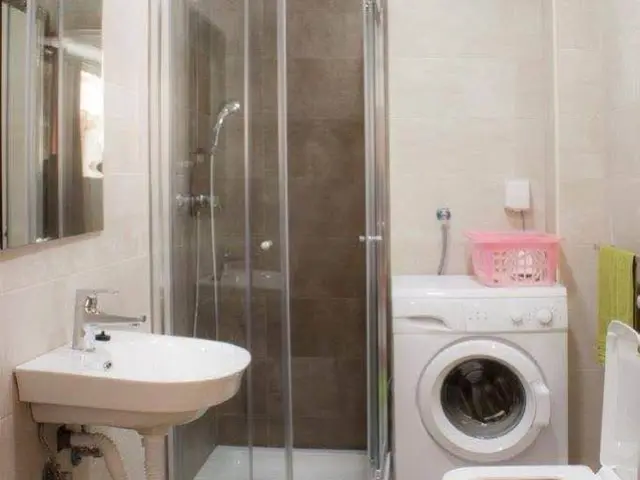 1-Bedroom Apartment