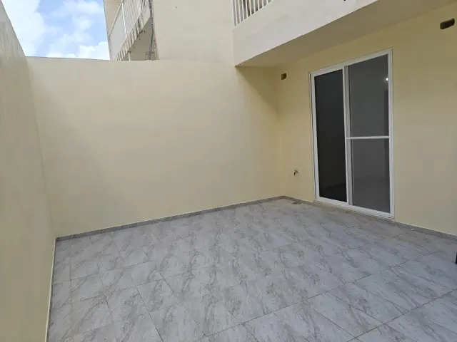 3-Bedroom Maisonette
