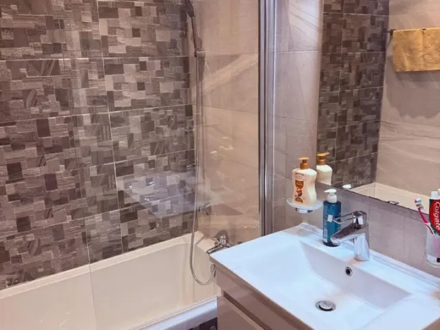 3-Bedroom Apartment