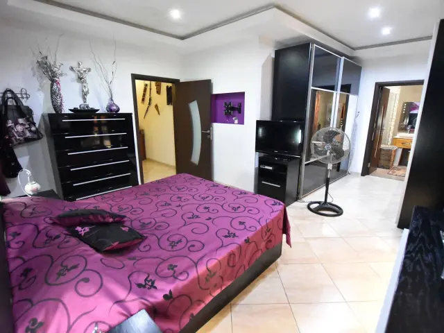 3-Bedroom Maisonette