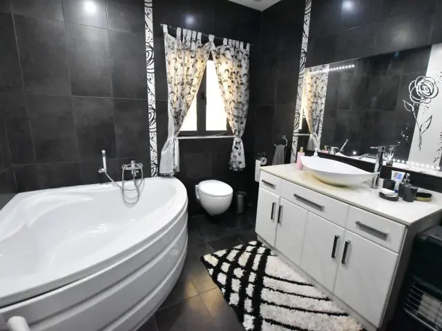 3-Bedroom Maisonette