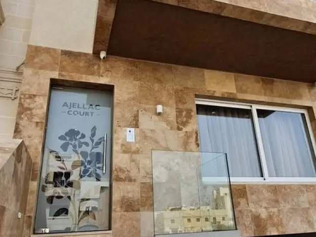2-Bedroom Maisonette
